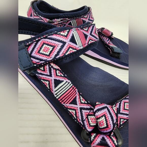 Purple & Black New Beach Sandals Adjustable Straps and Comfortable Size 8 - Picture 7 of 10